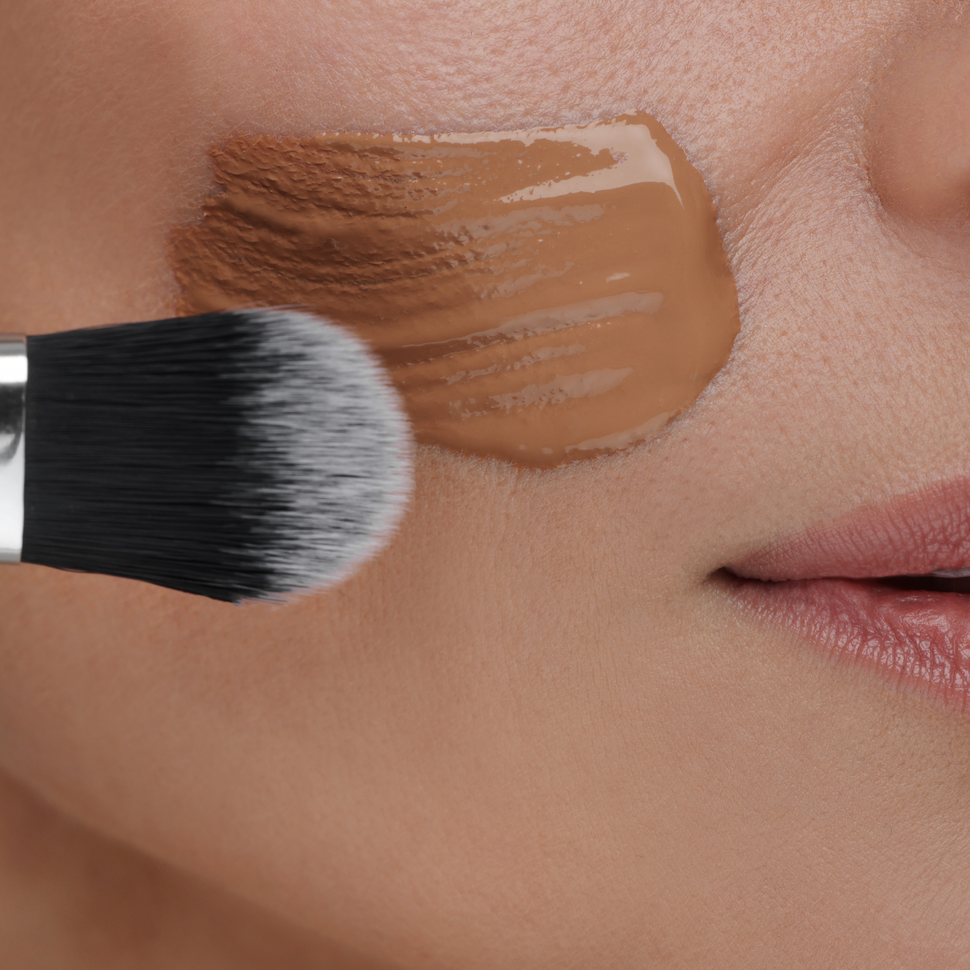 tools-and-techniques-for-flawless-foundation-application